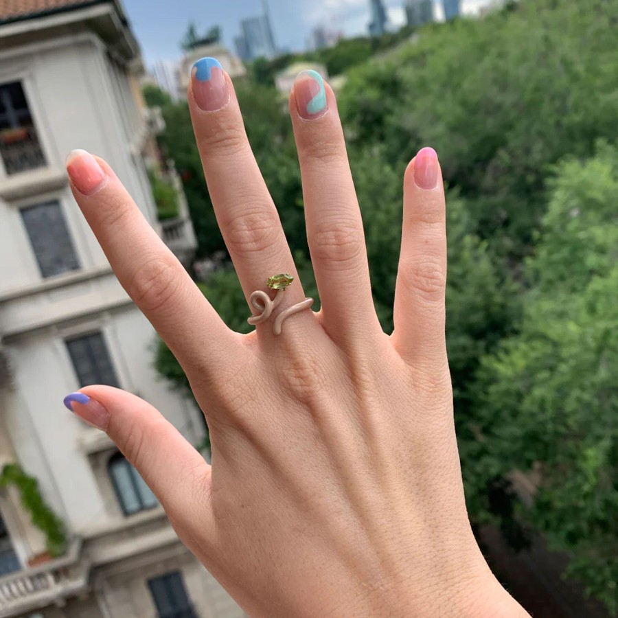 Jewelry Bea Bongiasca | Baby Vine Peridot Tendril Ring Latte